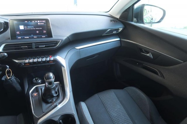 Peugeot 5008  1.5 BlueHDi 