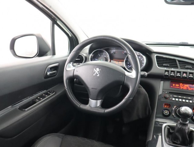 Peugeot 3008  1.6 HDi 