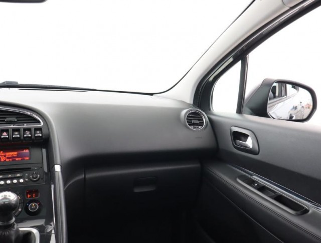 Peugeot 3008  1.6 HDi 