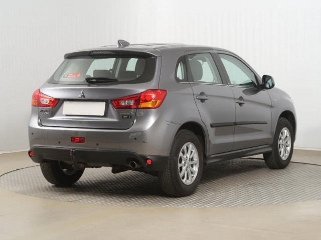 Mitsubishi ASX  1.6 MIVEC 