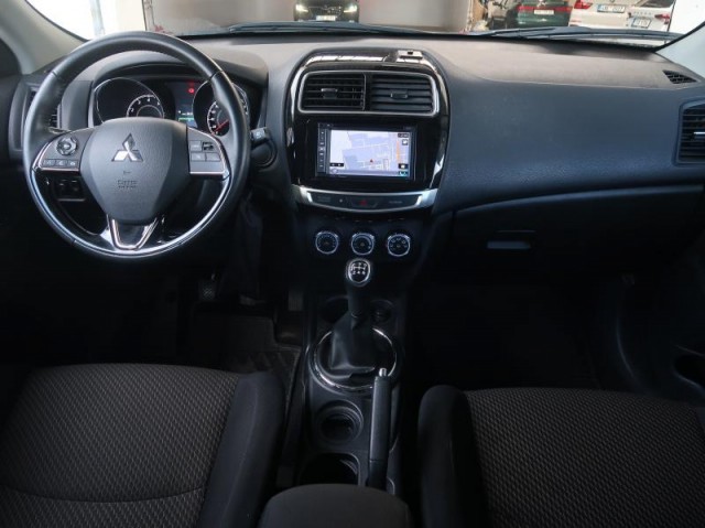 Mitsubishi ASX  1.6 MIVEC 