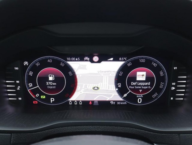 Škoda Karoq  1.5 TSI Style