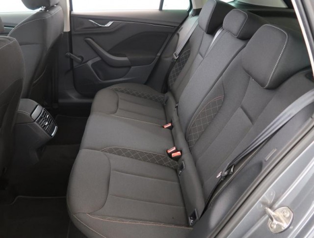 Škoda Kamiq  1.0 TSI 