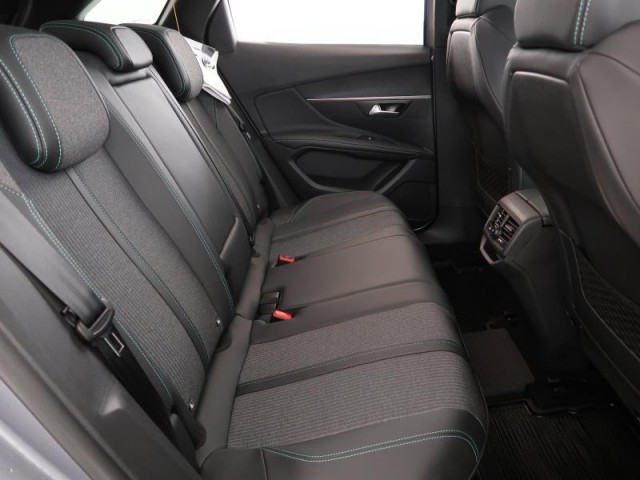 Peugeot 3008  1.2 PureTech Allure