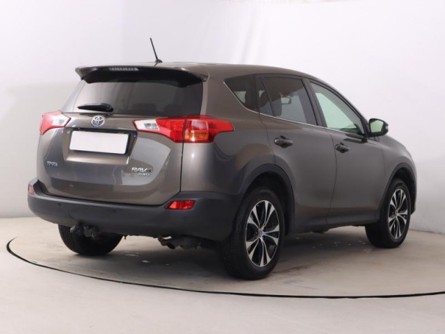 Toyota RAV 4  2.0 VVT-i 