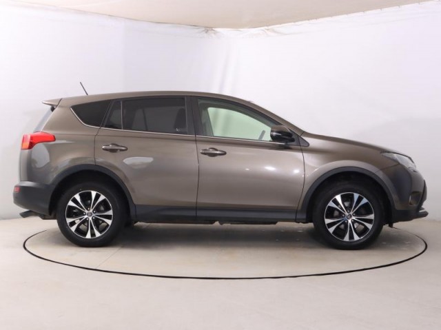 Toyota RAV 4  2.0 VVT-i 