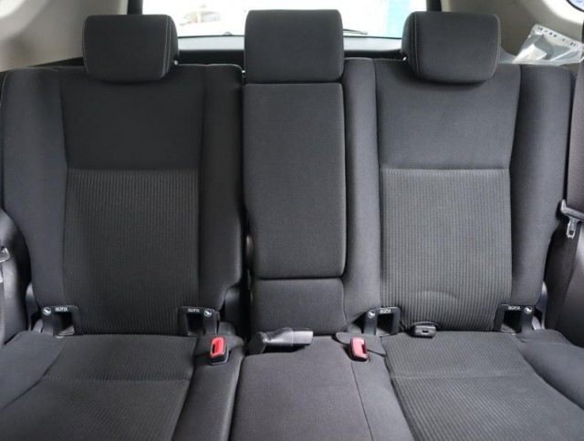 Toyota RAV 4  2.0 VVT-i 