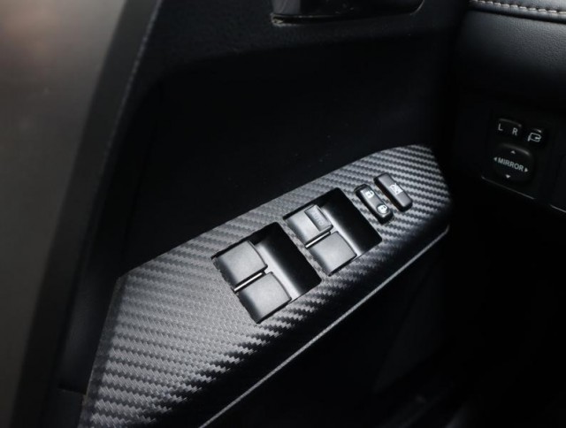 Toyota RAV 4  2.0 VVT-i 