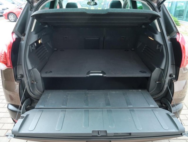 Peugeot 3008  1.6 HDi 