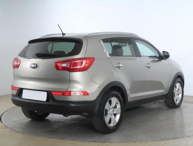 Kia Sportage  2.0 CRDi 