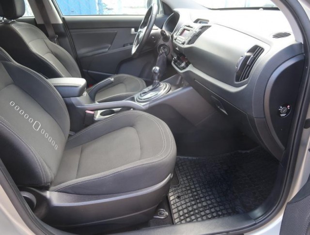 Kia Sportage  2.0 CRDi 