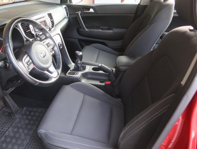 Kia Sportage  1.6 GDI Silver