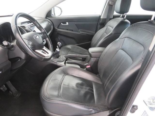 Kia Sportage  2.0 CRDi 