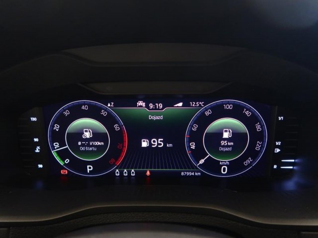 Škoda Karoq  1.5 TSI Style