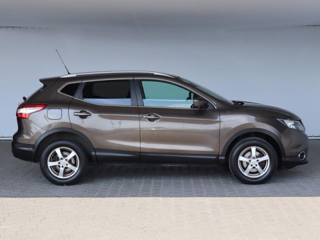 Nissan Qashqai  1.2 DIG-T 