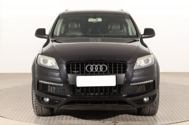 Audi Q7  3.0 TDI S-Line