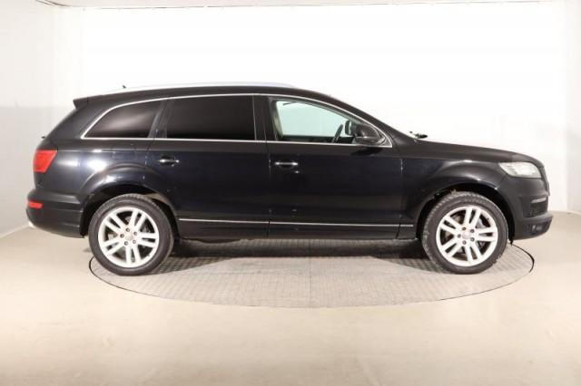 Audi Q7  3.0 TDI S-Line