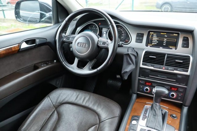 Audi Q7  3.0 TDI S-Line