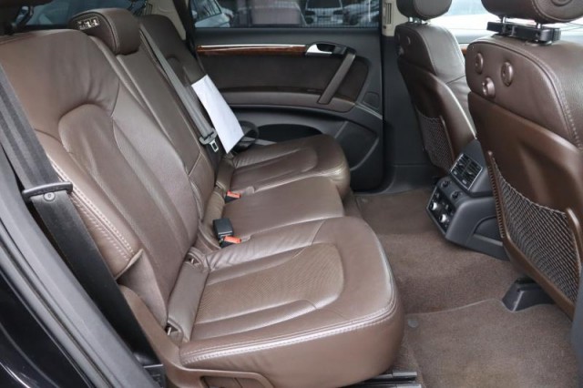 Audi Q7  3.0 TDI S-Line