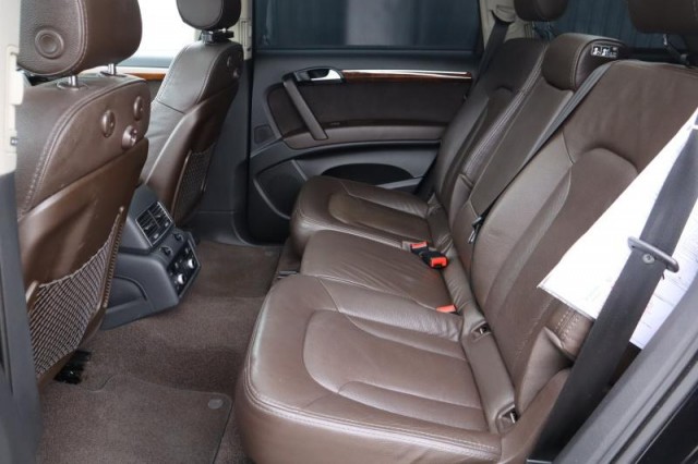 Audi Q7  3.0 TDI S-Line