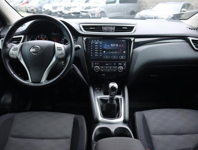 Nissan Qashqai  1.2 DIG-T 