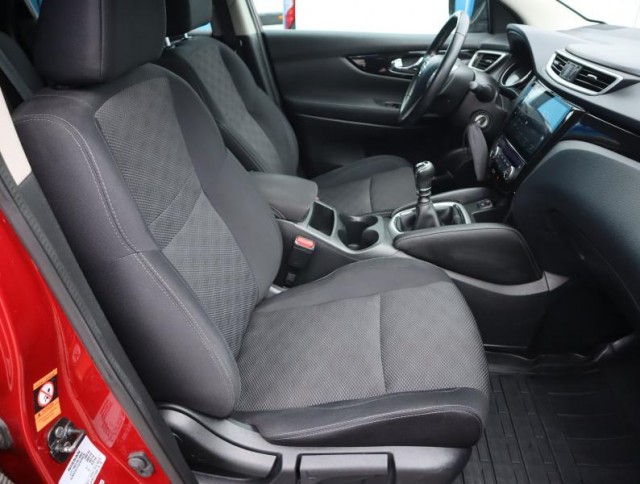 Nissan Qashqai  1.2 DIG-T 