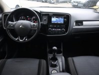 Mitsubishi Outlander  2.2 DI-D 