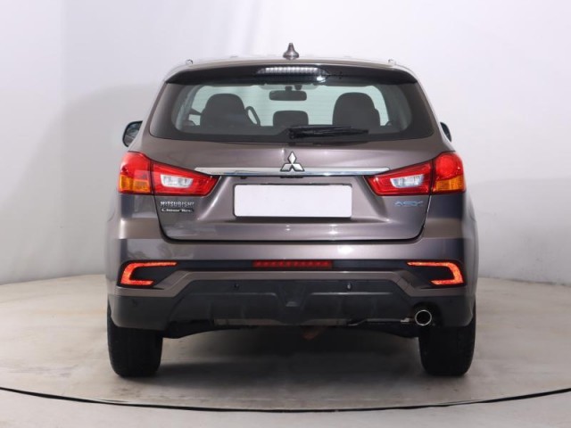 Mitsubishi ASX  1.6 MIVEC 