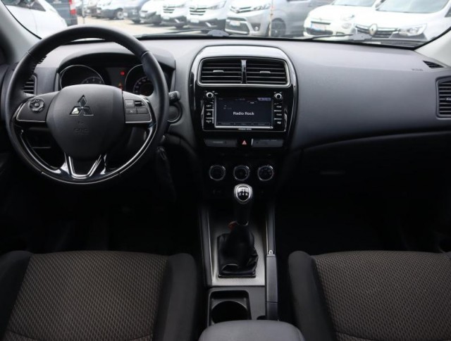 Mitsubishi ASX  1.6 MIVEC 