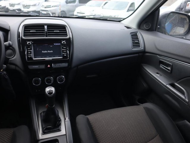 Mitsubishi ASX  1.6 MIVEC 