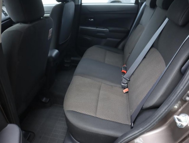 Mitsubishi ASX  1.6 MIVEC 