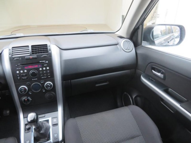 Suzuki Grand Vitara  2.0 