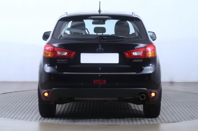 Mitsubishi ASX  1.6 MIVEC Invite