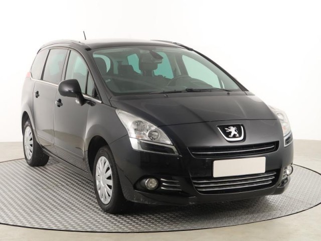 Peugeot 5008  1.6 HDi 