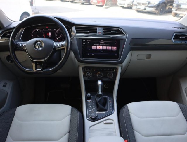 Volkswagen Tiguan  2.0 TDI R-Line