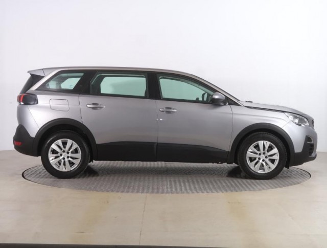 Peugeot 5008  PureTech 130 
