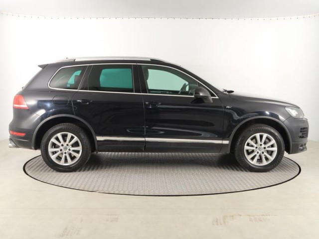 Volkswagen Touareg  3.0 TDI R-Line
