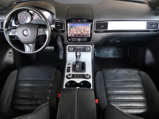 Volkswagen Touareg  3.0 TDI R-Line