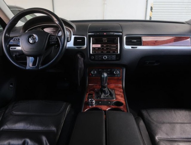 Volkswagen Touareg  3.0 TDI 