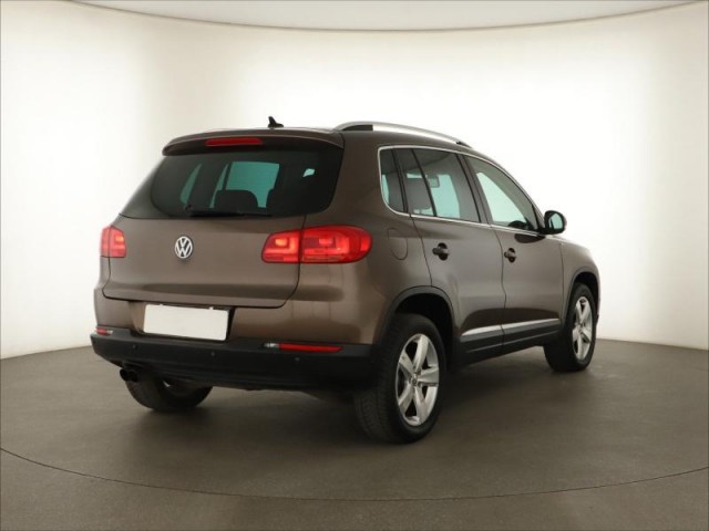 Volkswagen Tiguan  2.0 TDI 