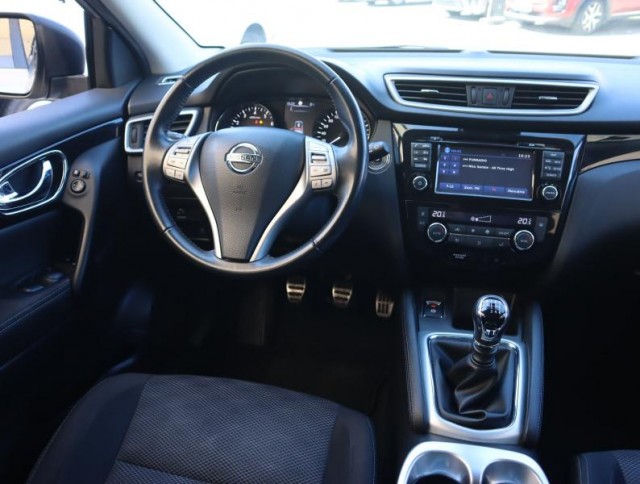 Nissan Qashqai  1.6 DIG-T 