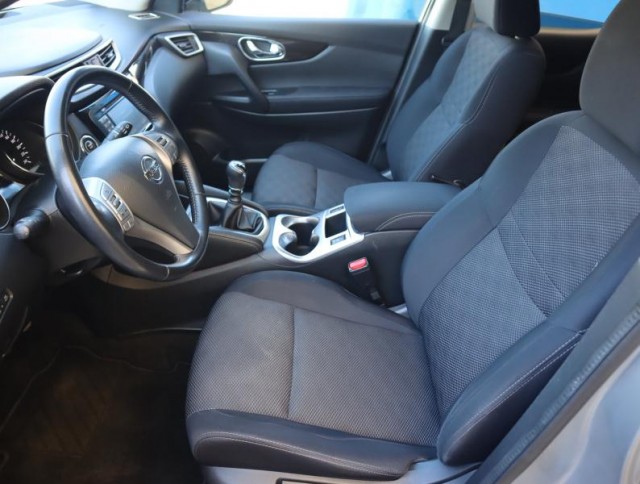 Nissan Qashqai  1.6 DIG-T 