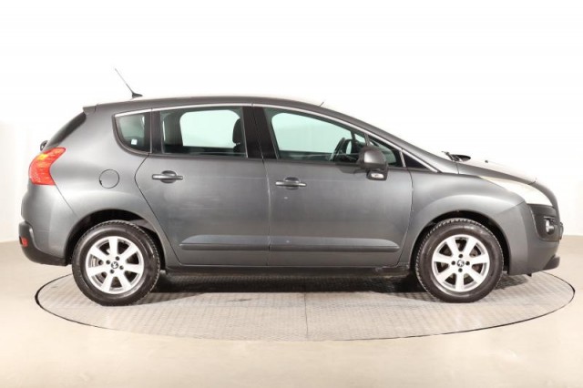 Peugeot 3008  1.6 VTi 