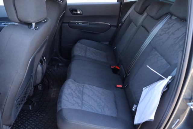 Peugeot 3008  1.6 VTi 