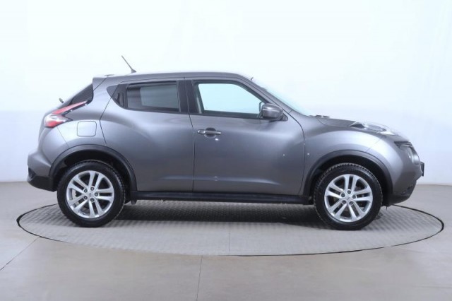 Nissan Juke  1.6 i 