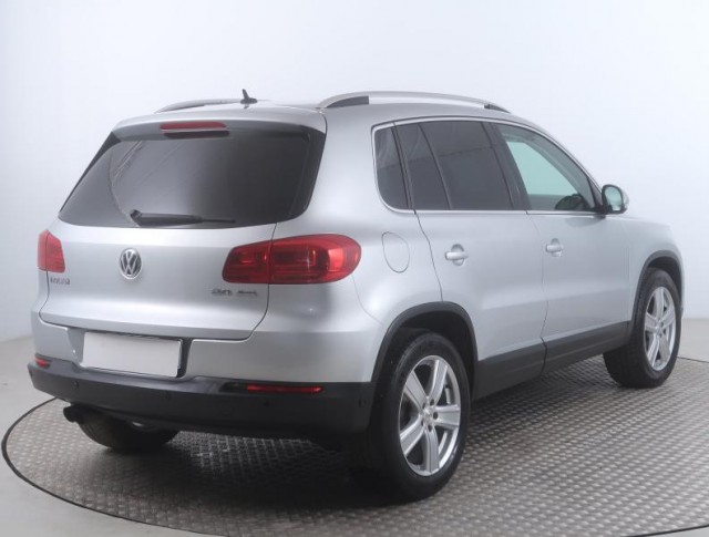 Volkswagen Tiguan  2.0 TDI 