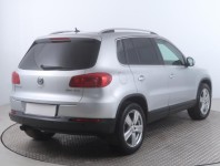Volkswagen Tiguan  2.0 TDI 