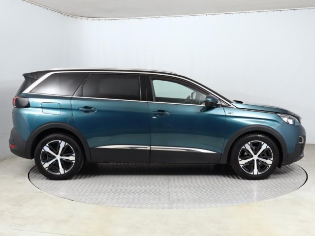 Peugeot 5008  2.0 BlueHDi 