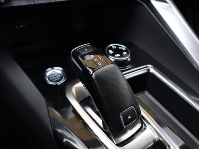 Peugeot 5008  2.0 BlueHDi 