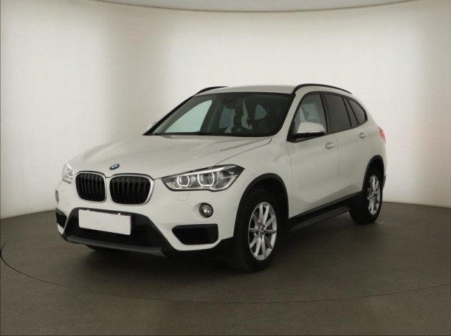 BMW X1  sDrive18i 